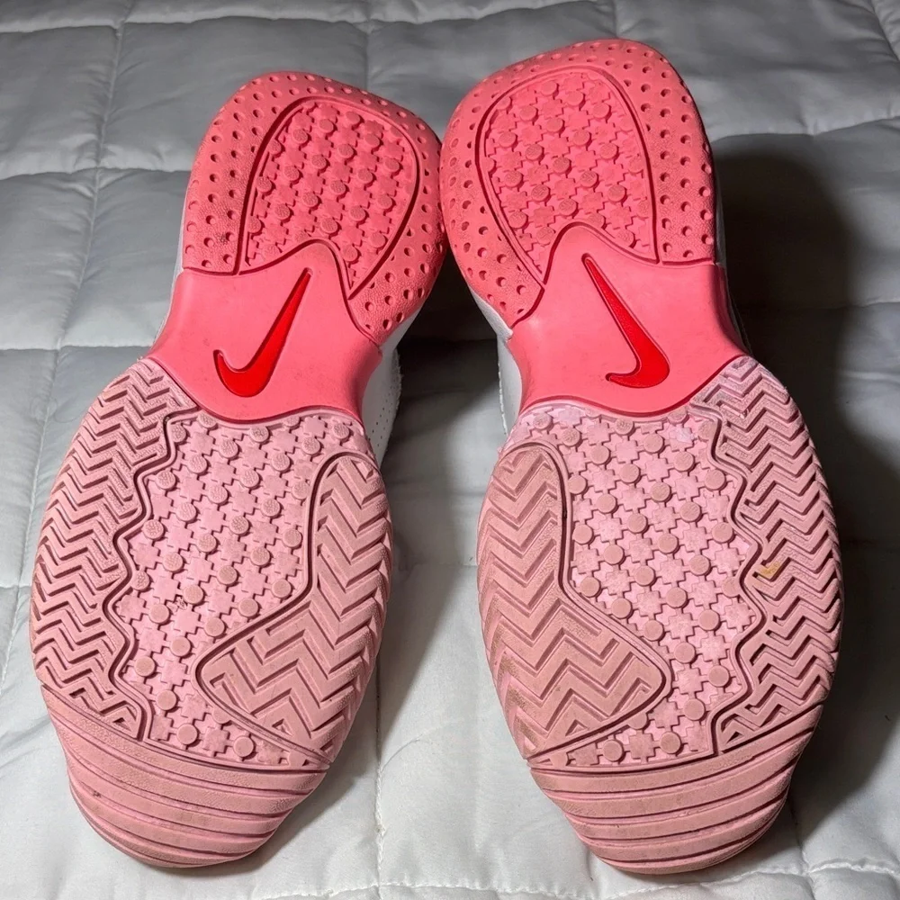 Nike Court Lite 2 White Sneakers with Pink Soles